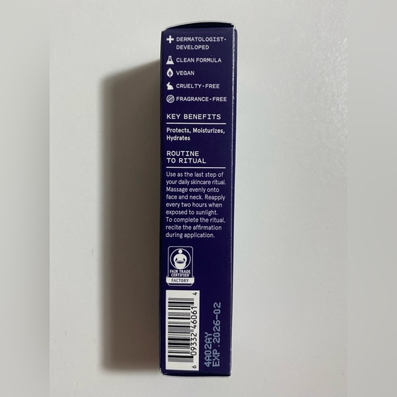 Skincare Bundle Perfect for Gifting 🎁 - Picture 7 of 13